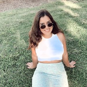 Meet your Posher, Isabella